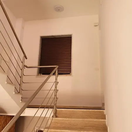 Pepi Oda ve Kahvaltı